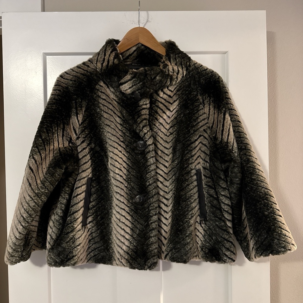 Chic Black and Cream Chevron Jacket